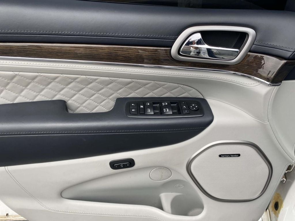 2017 Jeep Grand Cherokee Summit