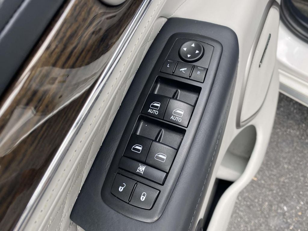 2017 Jeep Grand Cherokee Summit