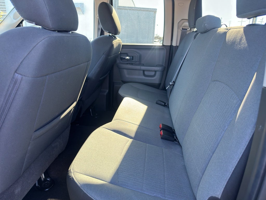 2024 RAM 1500 Classic SLT Quad Cab 4x2 6'4" Box