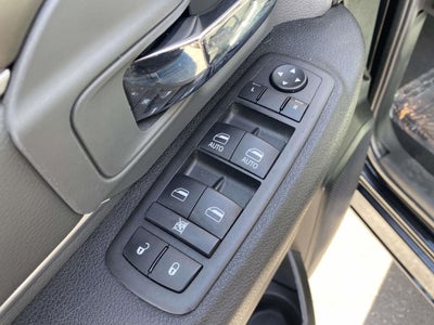 2024 RAM 1500 Classic SLT Quad Cab 4x2 6'4" Box