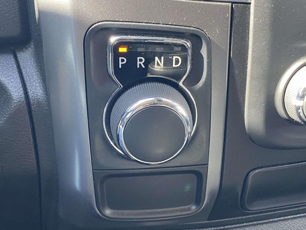 2024 RAM 1500 Classic SLT Quad Cab 4x2 6'4" Box