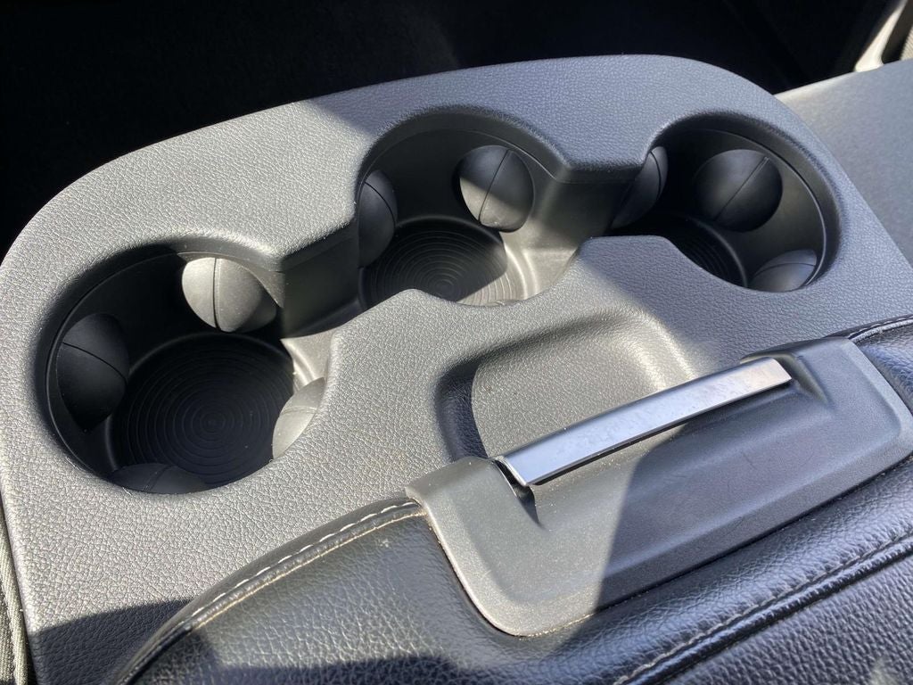 2024 RAM 1500 Classic SLT Quad Cab 4x2 6'4" Box