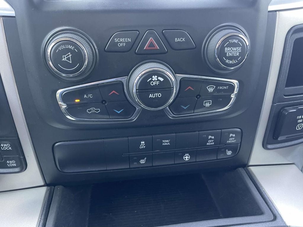 2019 RAM 1500 Classic Big Horn Crew Cab 4x4 5'7" Box