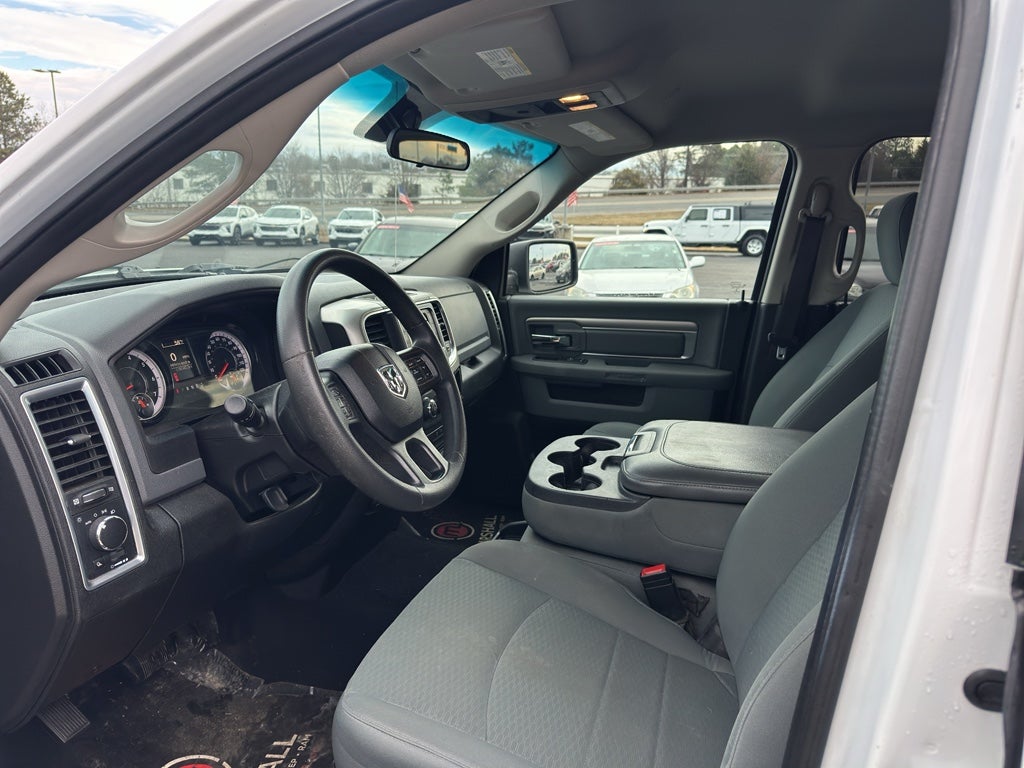 2020 RAM 1500 Classic SLT Crew Cab 4x4 6'4" Box