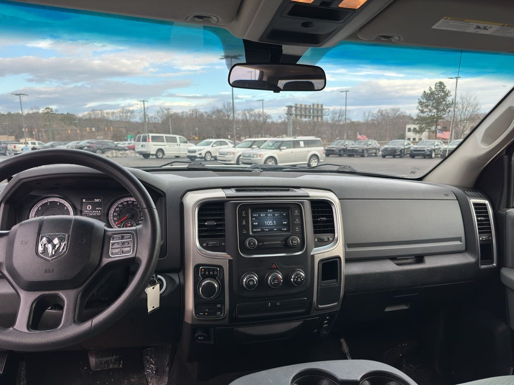 2020 RAM 1500 Classic SLT Crew Cab 4x4 6'4" Box