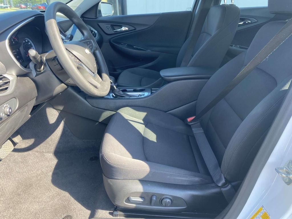 2023 Chevrolet Malibu LS