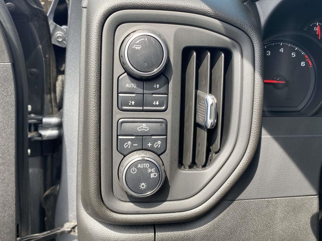 2021 Chevrolet Silverado 1500 Custom Trail Boss