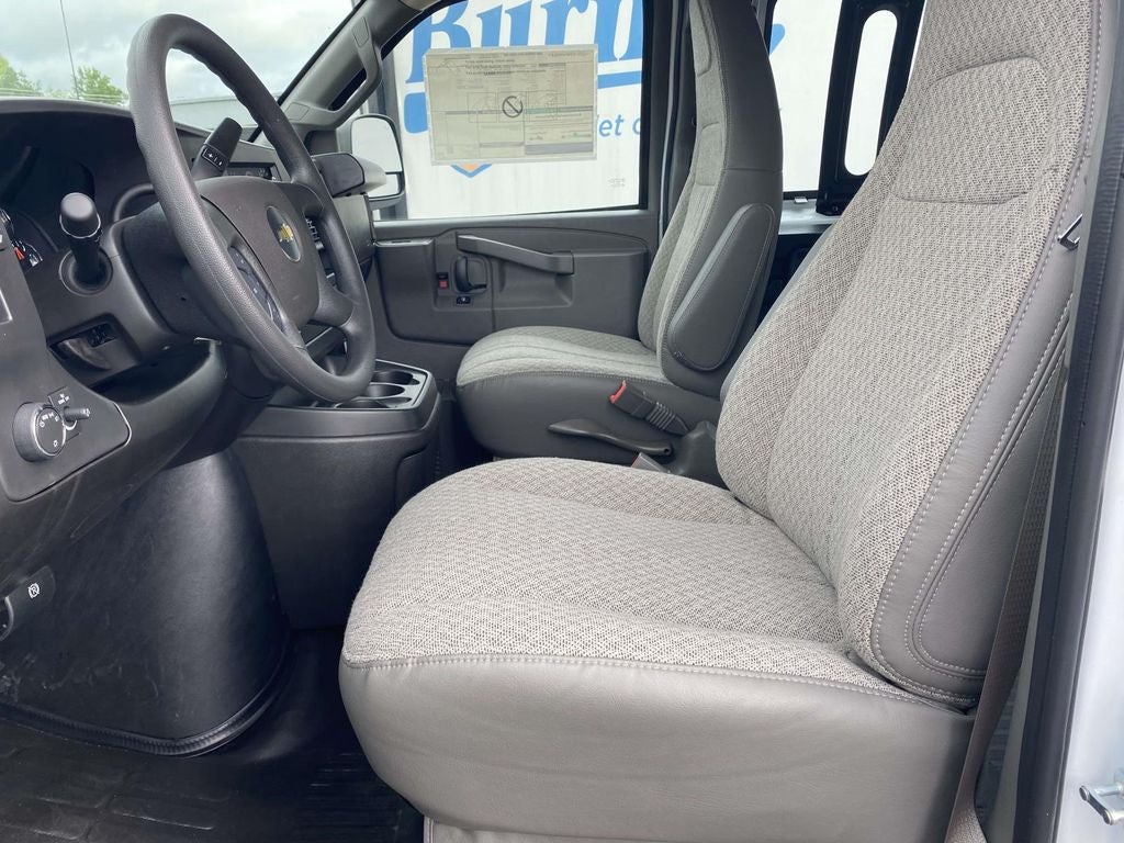2026 Chevrolet Express Cargo 1WT