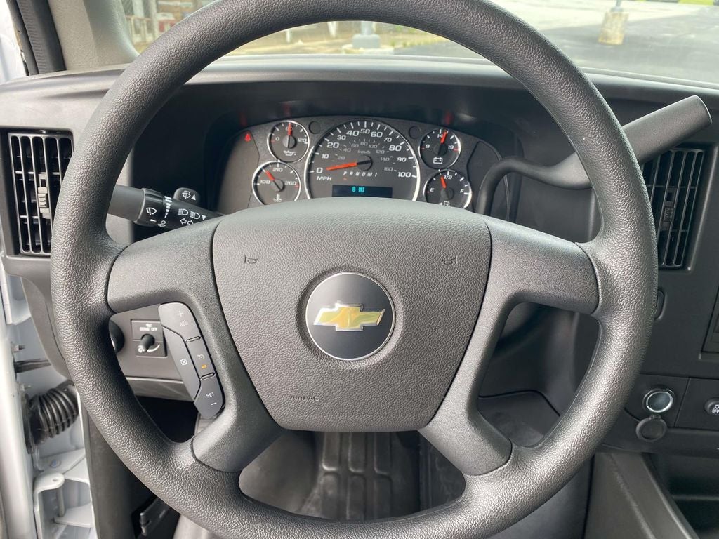 2026 Chevrolet Express Cargo 1WT