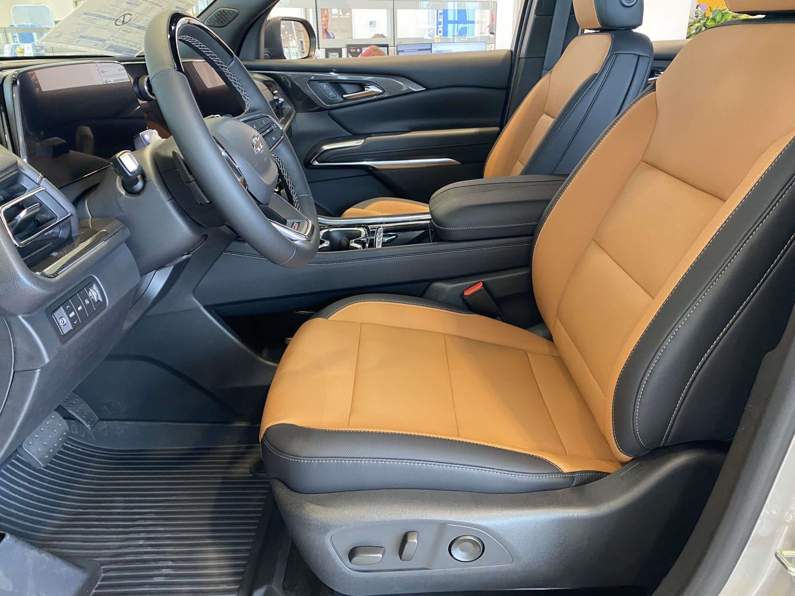 2027 Chevrolet Traverse Z71 - Photo 15