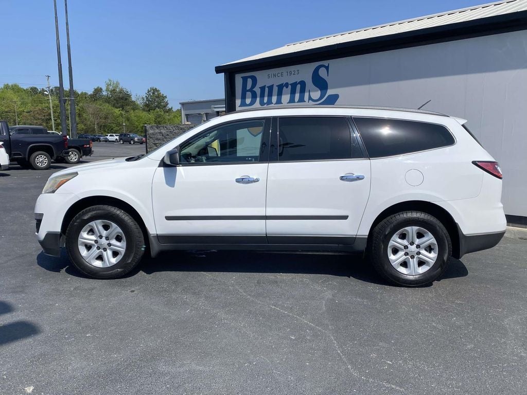 Used 2017 Chevrolet Traverse LS with VIN 1GNKVFED0HJ111850 for sale in Gaffney, SC