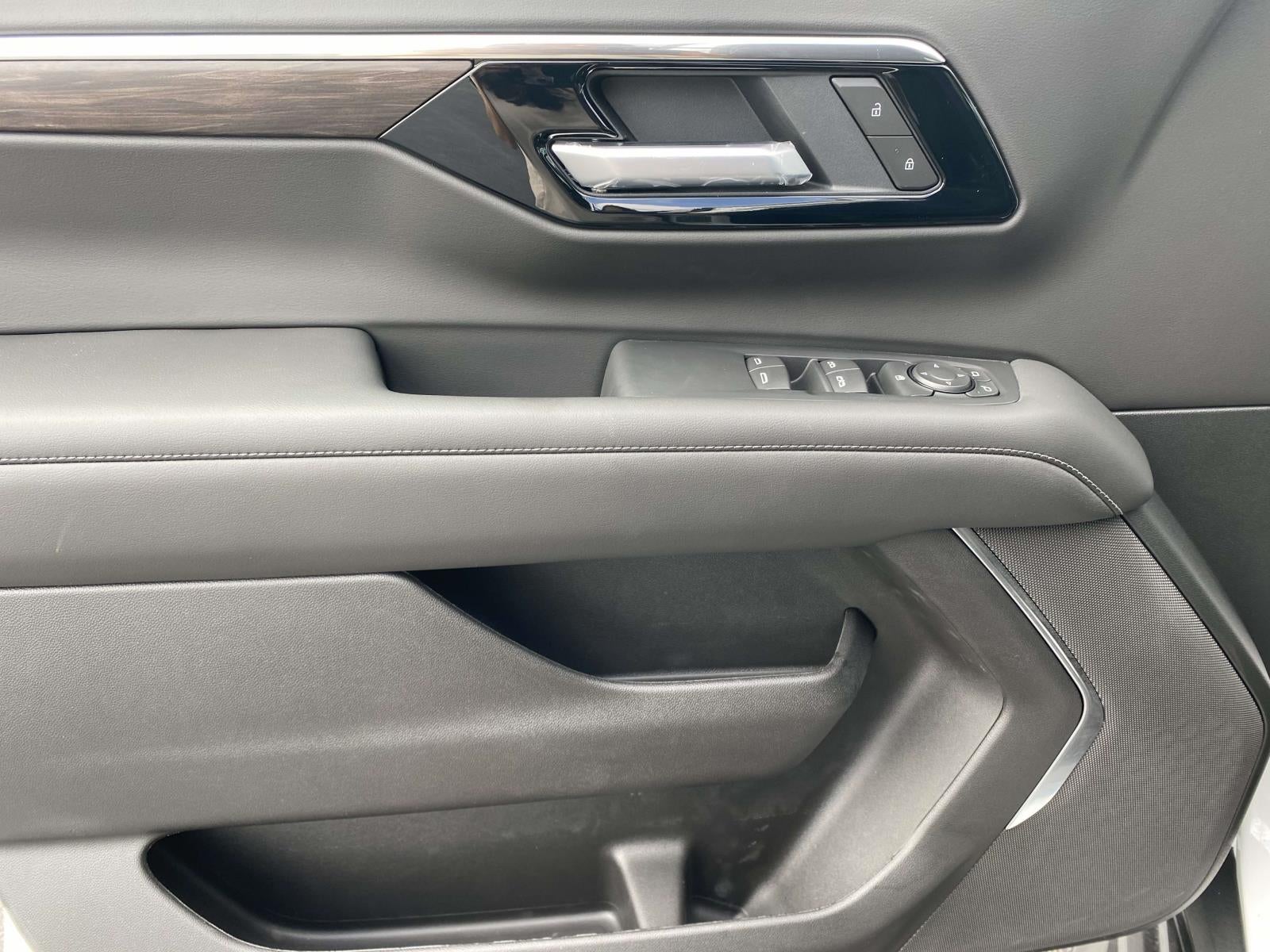 2027 Chevrolet Tahoe LS