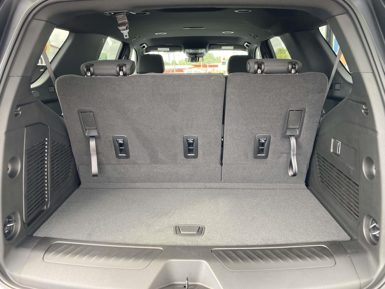 2027 Chevrolet Tahoe LS