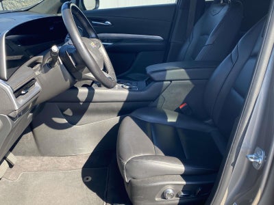 2025 Cadillac XT4 Premium Luxury