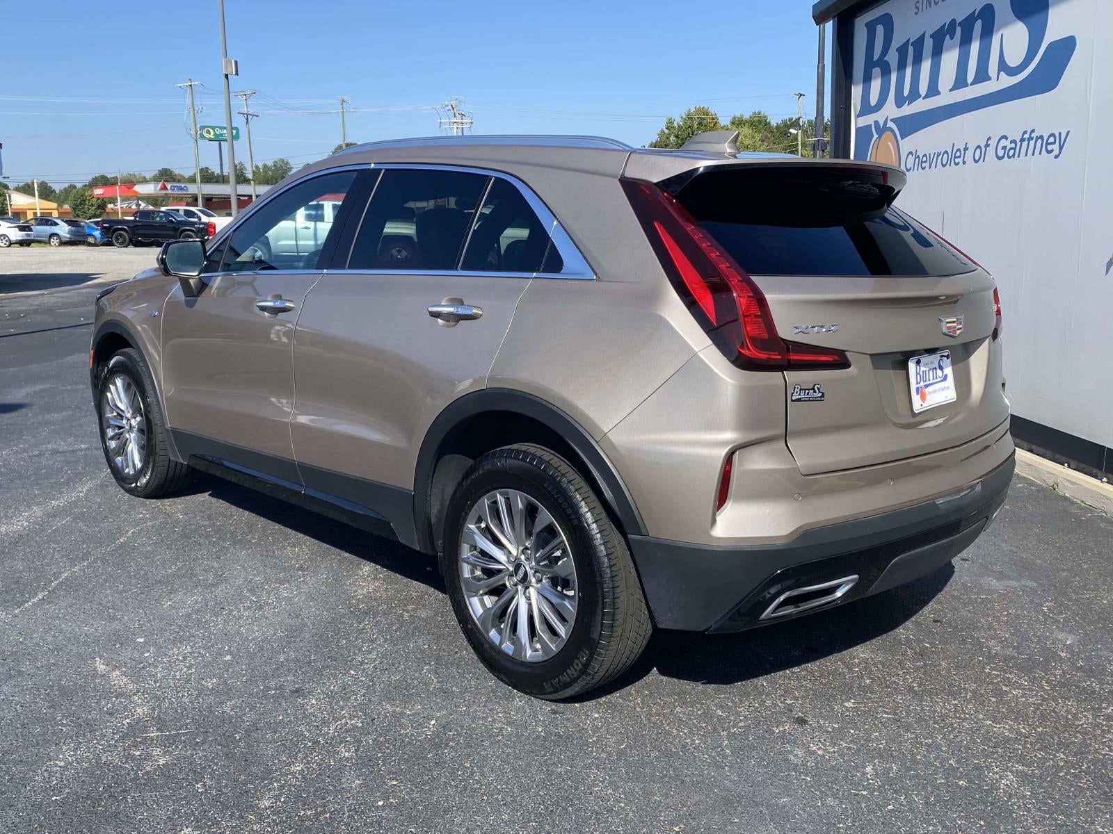 2025 Cadillac XT4 Premium Luxury