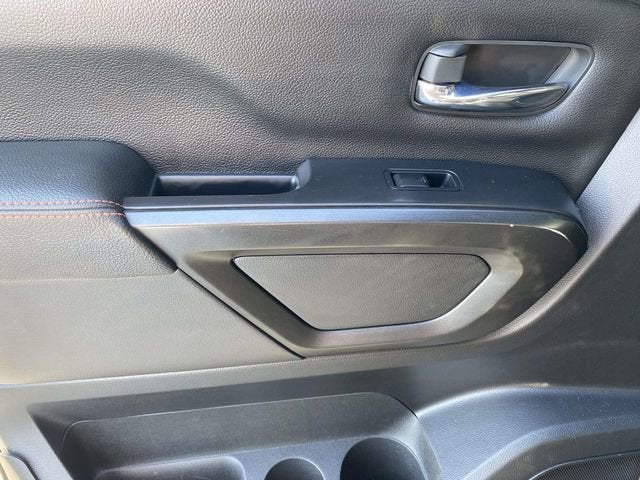 2021 Nissan TITAN Crew Cab PRO-4X 4x4