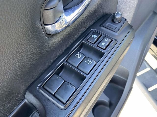 2021 Nissan TITAN Crew Cab PRO-4X 4x4