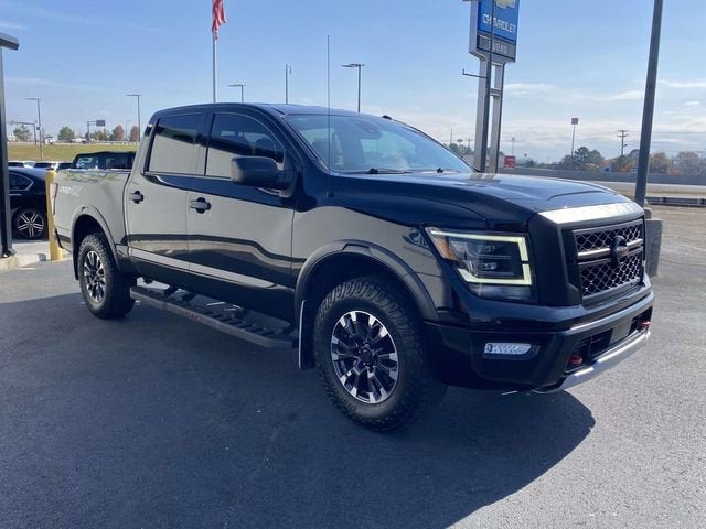 2021 Nissan TITAN Crew Cab PRO-4X 4x4
