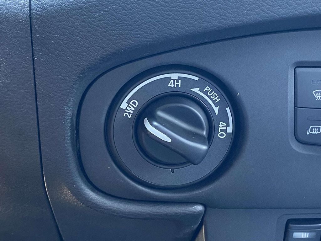 2024 Nissan Frontier Crew Cab SV 4x4