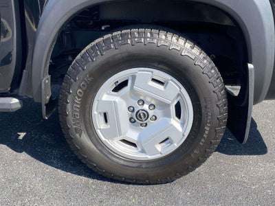 2024 Nissan Frontier Crew Cab SV 4x4