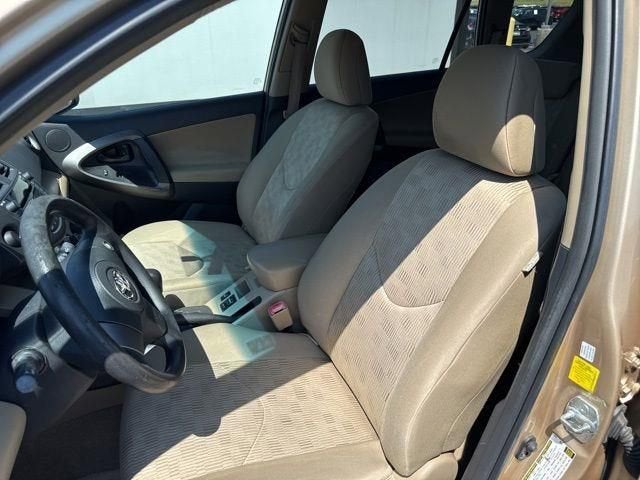 2011 Toyota RAV4 FWD 4dr 4-cyl 4-Spd AT (Natl)