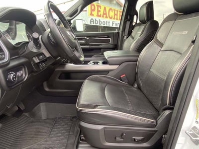 2022 RAM 2500 Laramie Crew Cab 4x4 6'4" Box