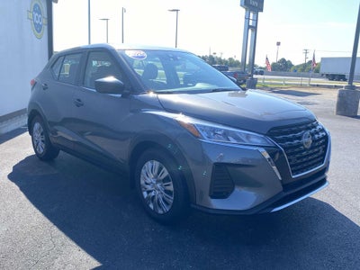 2025 Nissan Kicks Play S