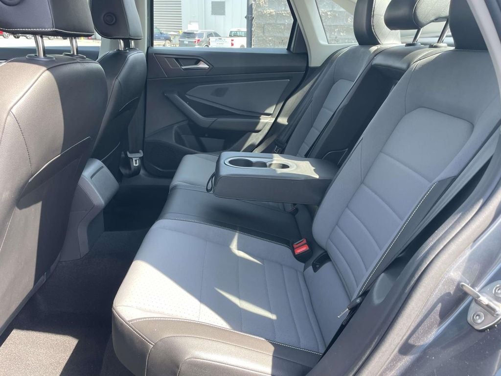 2025 Volkswagen Jetta SE