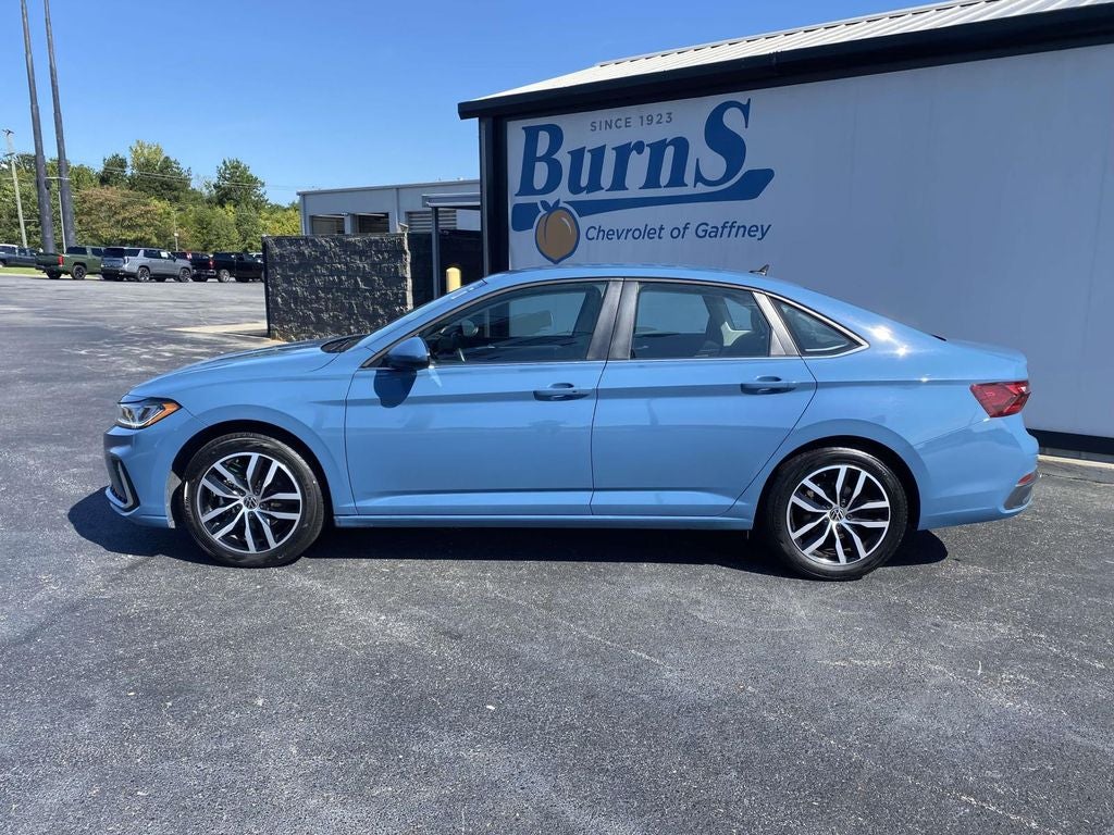 2025 Volkswagen Jetta SE