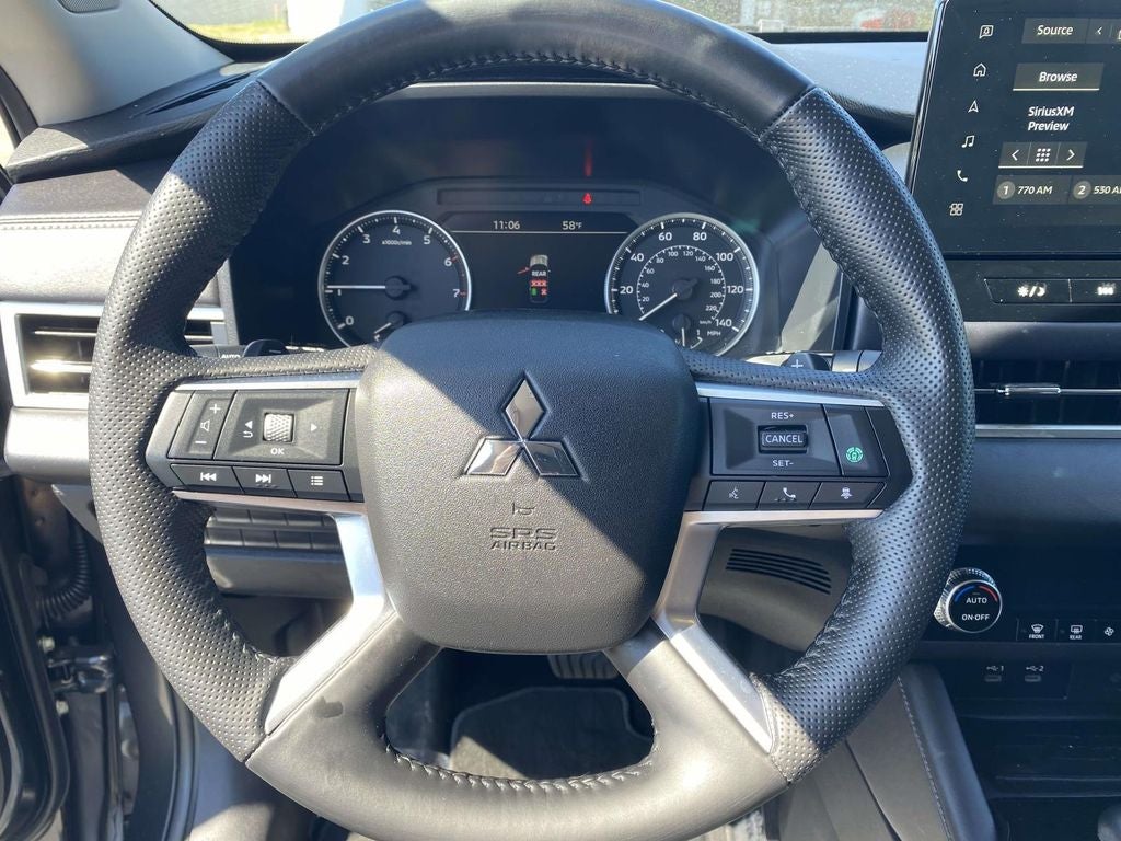 2025 Mitsubishi Outlander SE