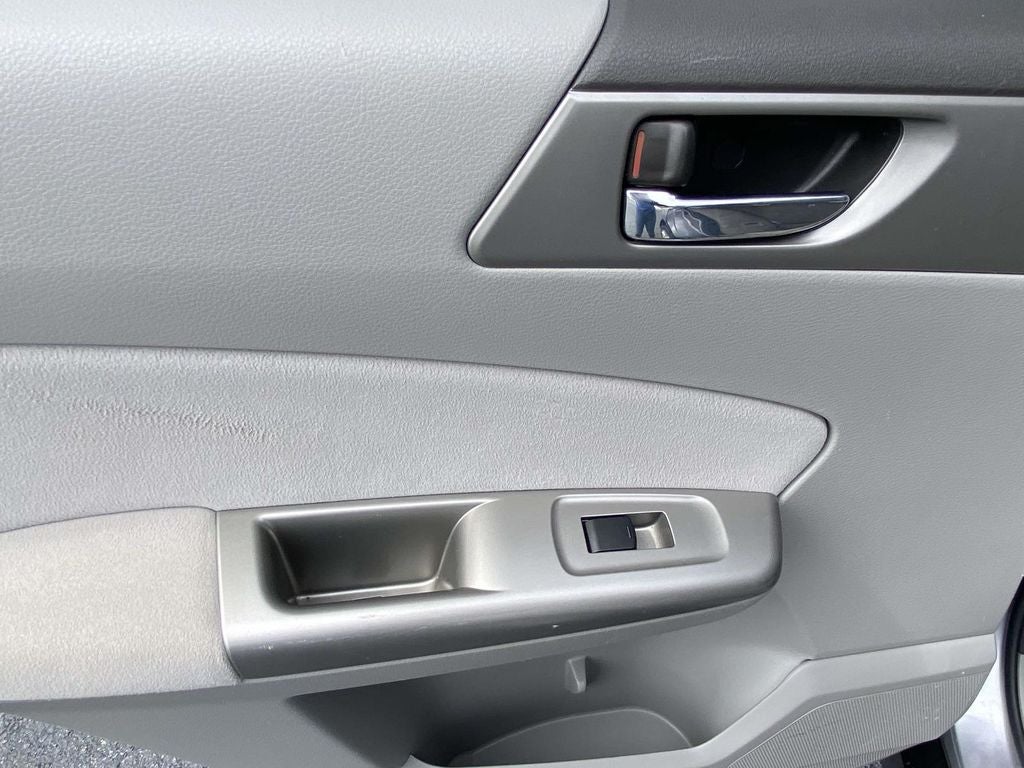 2010 Subaru Forester 2.5X Limited