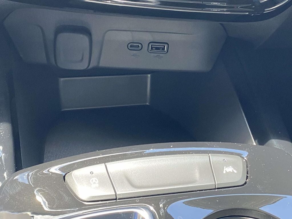 2026 Chevrolet Trax LT - Photo 28