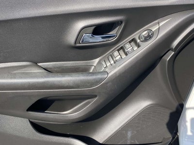 2022 Chevrolet Trax LS