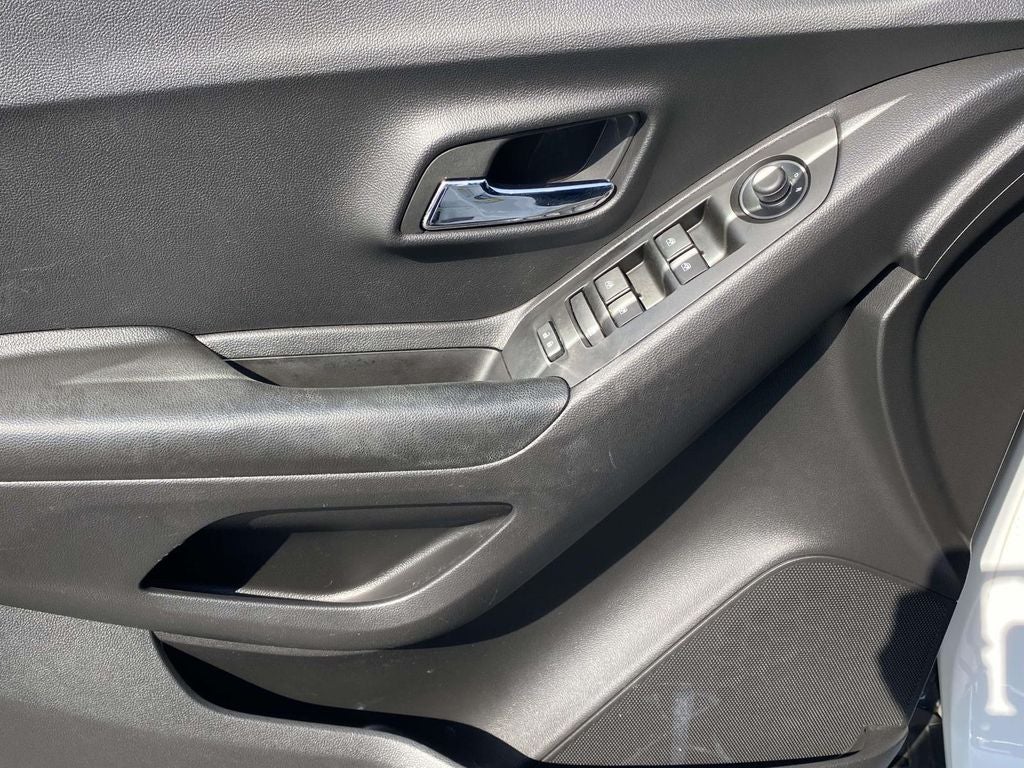 2022 Chevrolet Trax LS