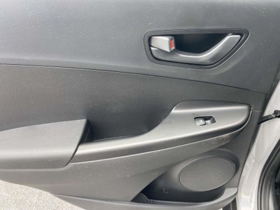 2023 Hyundai Kona SE