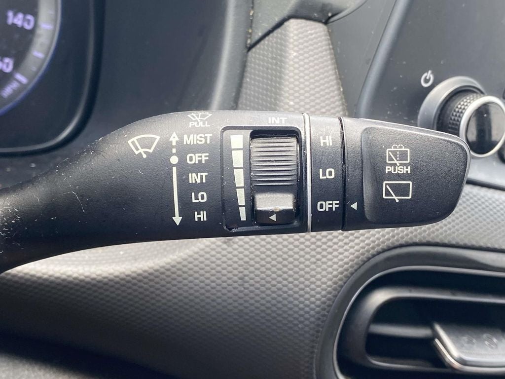 2023 Hyundai Kona SE